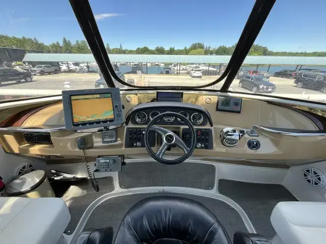 Carver 444 Cockpit Motor Yacht