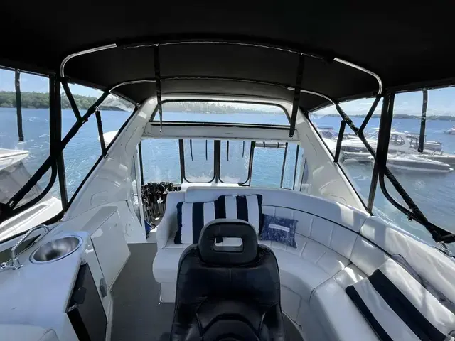 Carver 444 Cockpit Motor Yacht