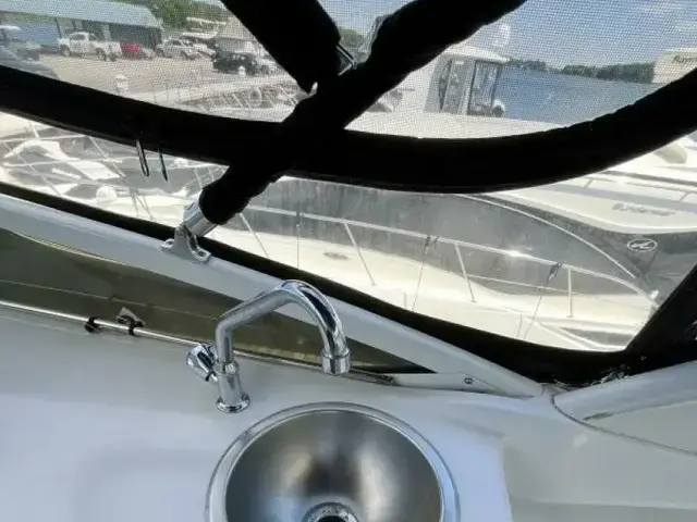 Carver 444 Cockpit Motor Yacht