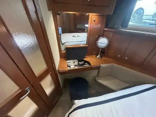 Cruisers Yachts 455 Express