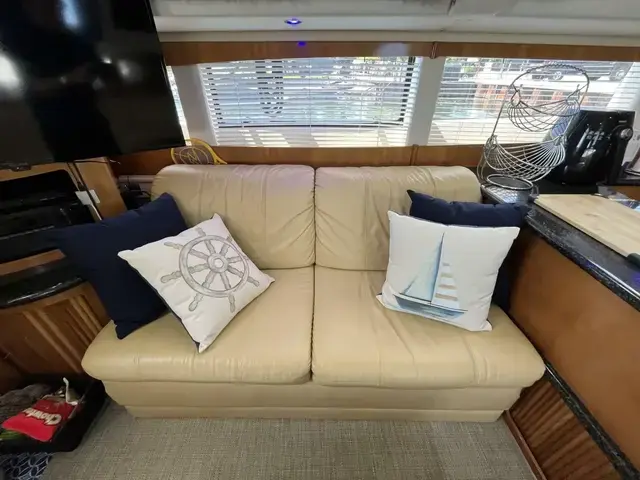 Carver 444 Cockpit Motor Yacht