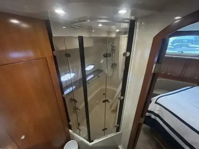 Cruisers Yachts 455 Express