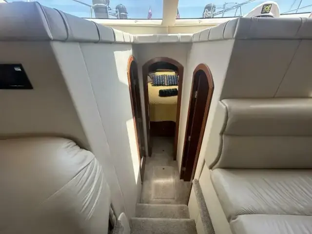 Cruisers Yachts 455 Express