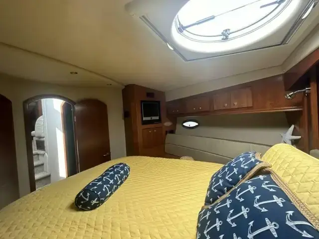 Cruisers Yachts 455 Express