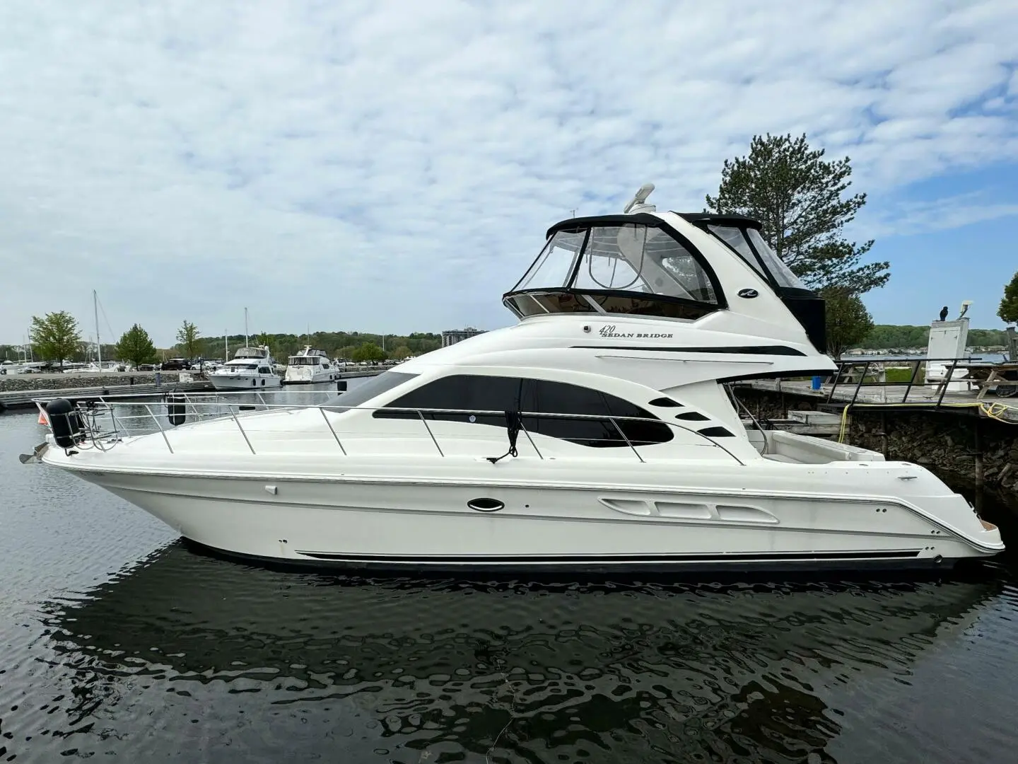 2005 Sea Ray 420 sedan bridge