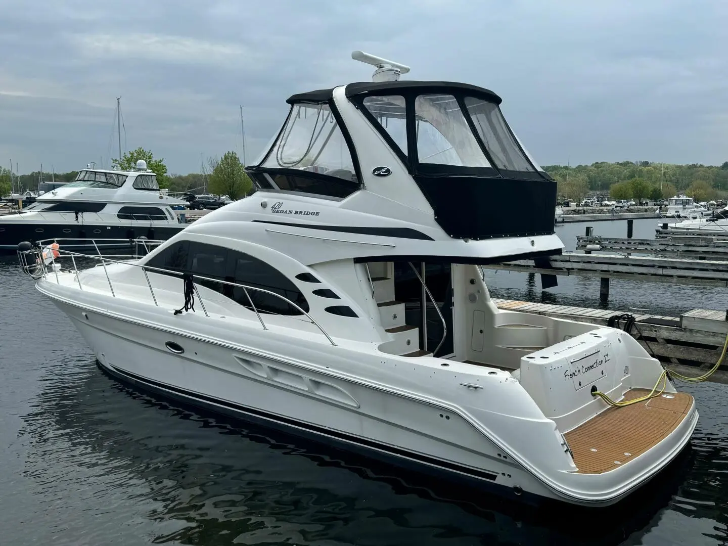 2005 Sea Ray 420 sedan bridge