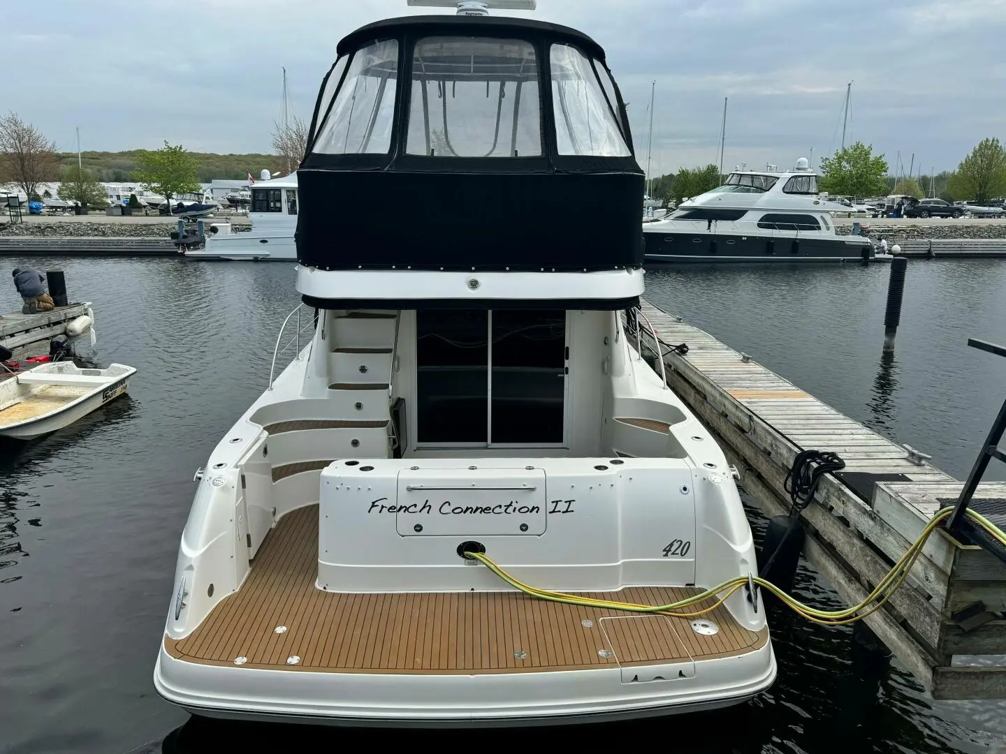 2005 Sea Ray 420 sedan bridge