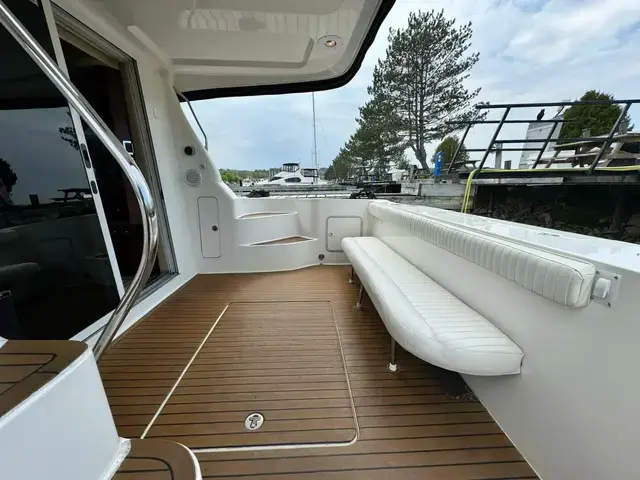 Sea Ray 420 Sedan Bridge