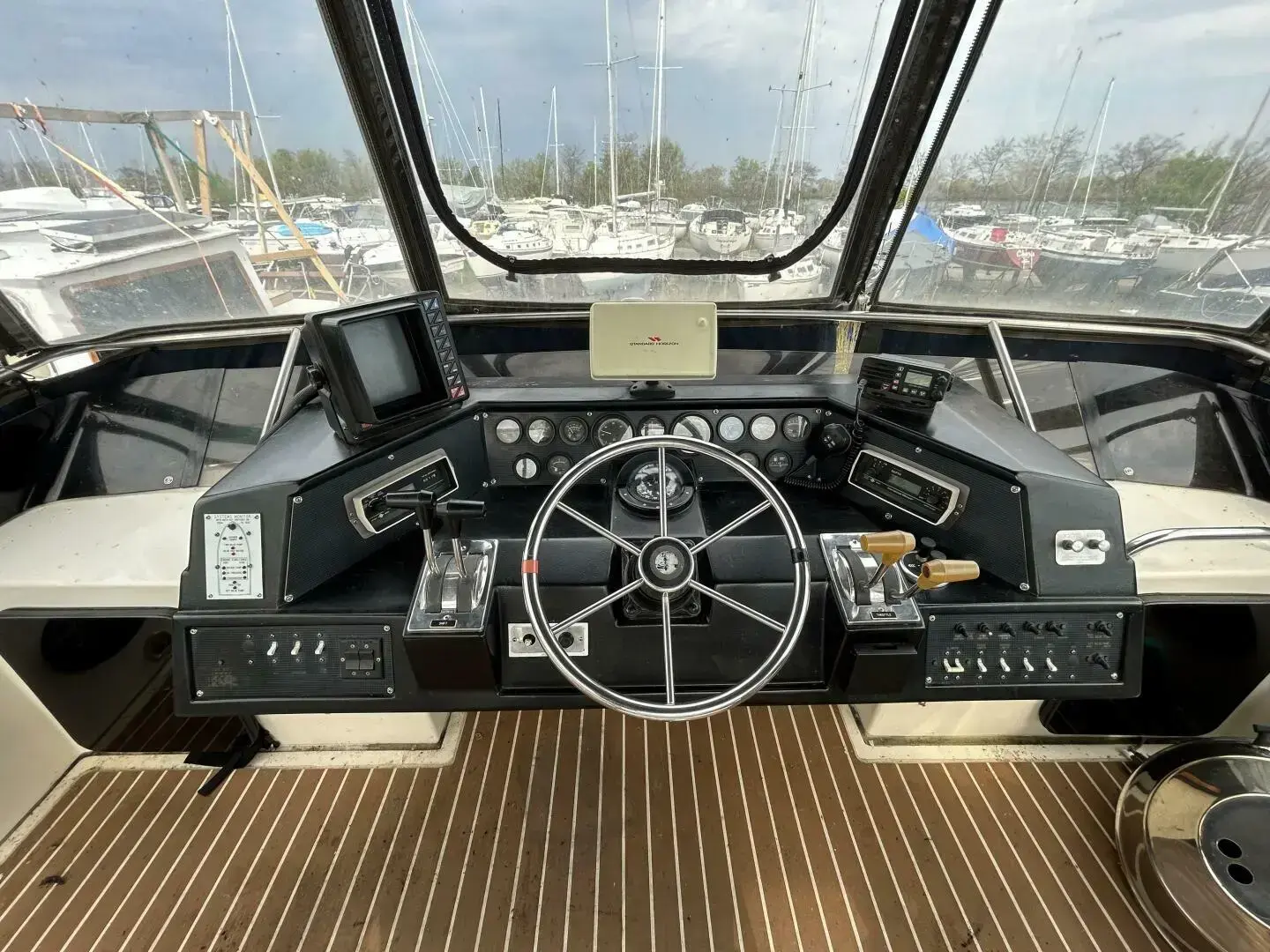 1987 Sea Ray 410 aft cabin