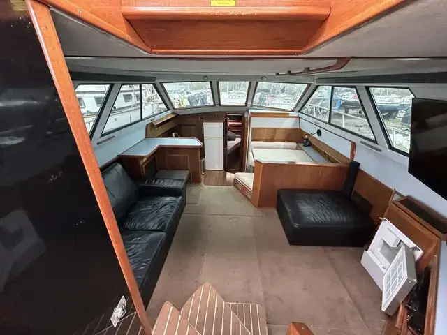 Sea Ray 410 Aft Cabin