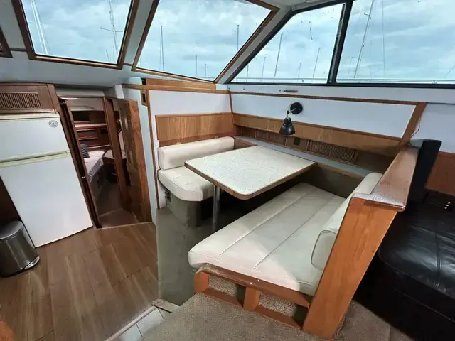 Sea Ray 410 Aft Cabin