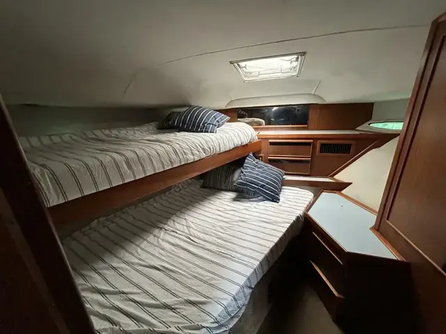 Sea Ray 410 Aft Cabin