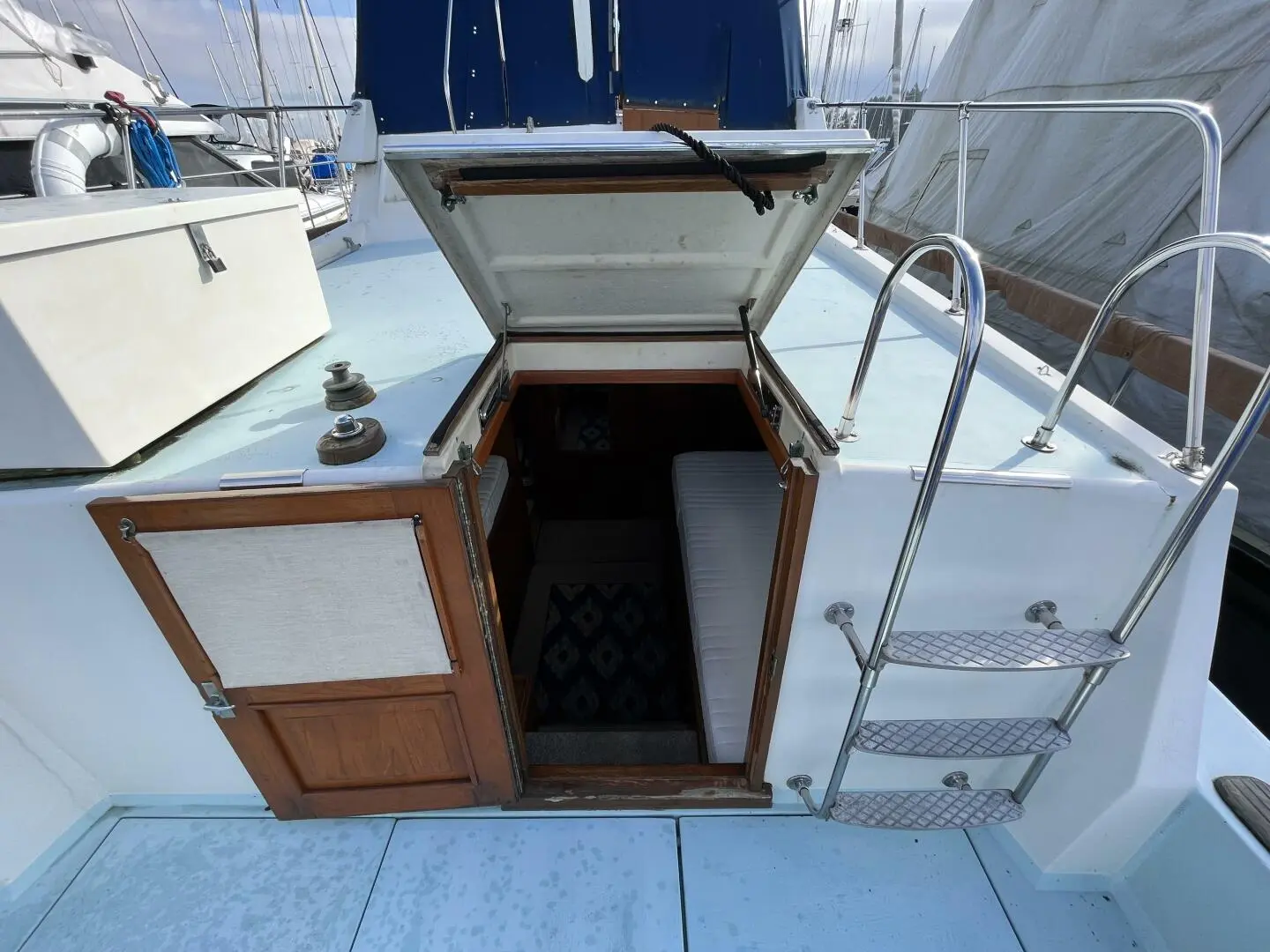 1974 Canoe Cove tri-deck