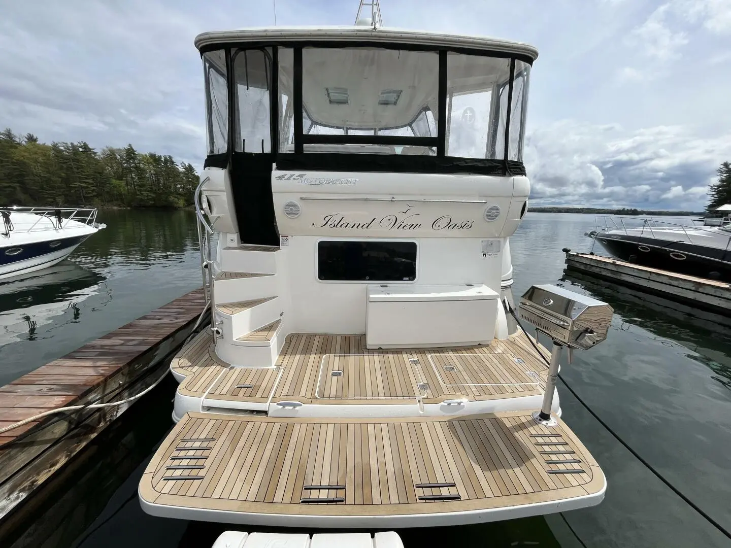 2006 Cruisers 415 express