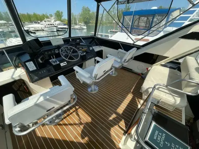 Sea Ray 410 Aft Cabin