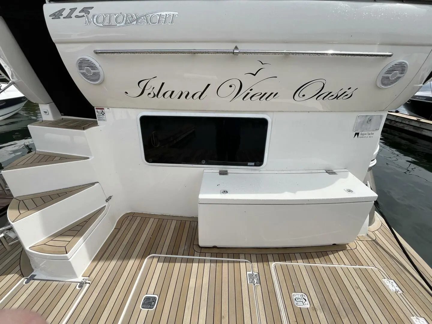 2006 Cruisers 415 express