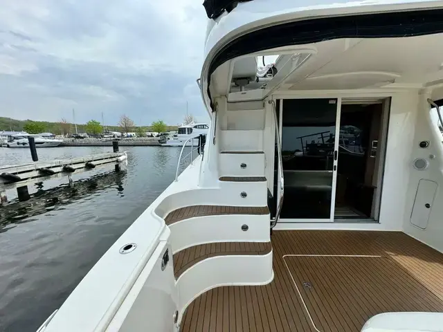 Sea Ray 420 Sedan Bridge