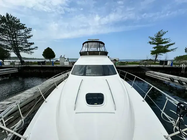 Sea Ray 420 Sedan Bridge