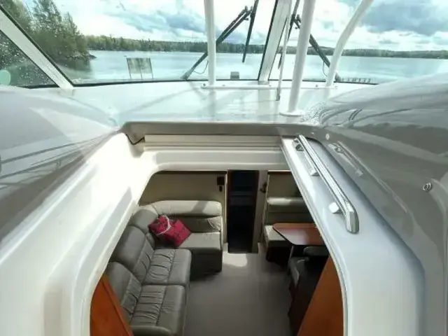 Cruisers Yachts 415 Express