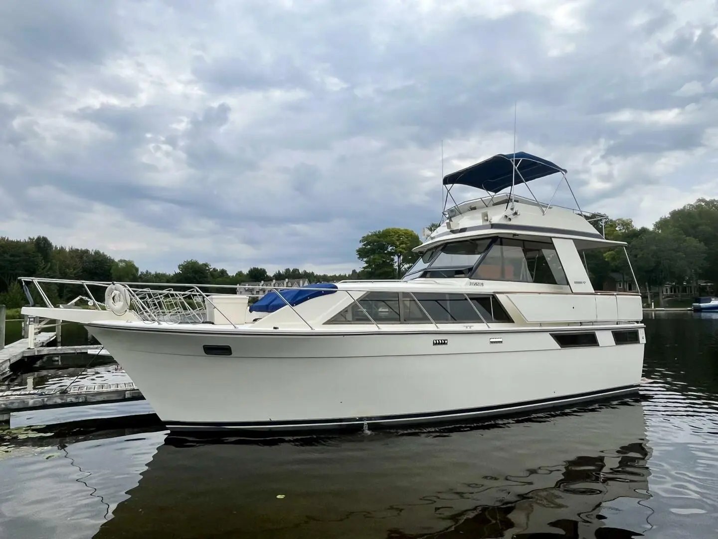 1979 Pacemaker 40 fb motor yacht