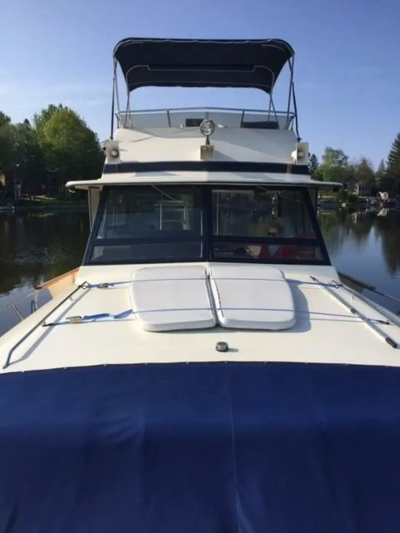 1979 Pacemaker 40 fb motor yacht