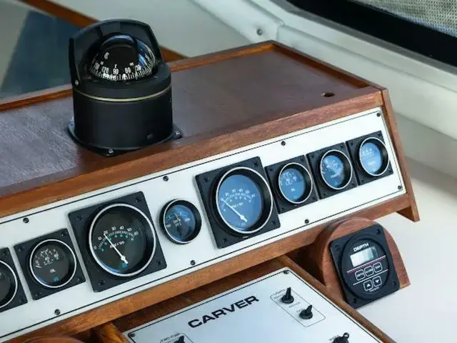 Carver 3807 Aft Cabin