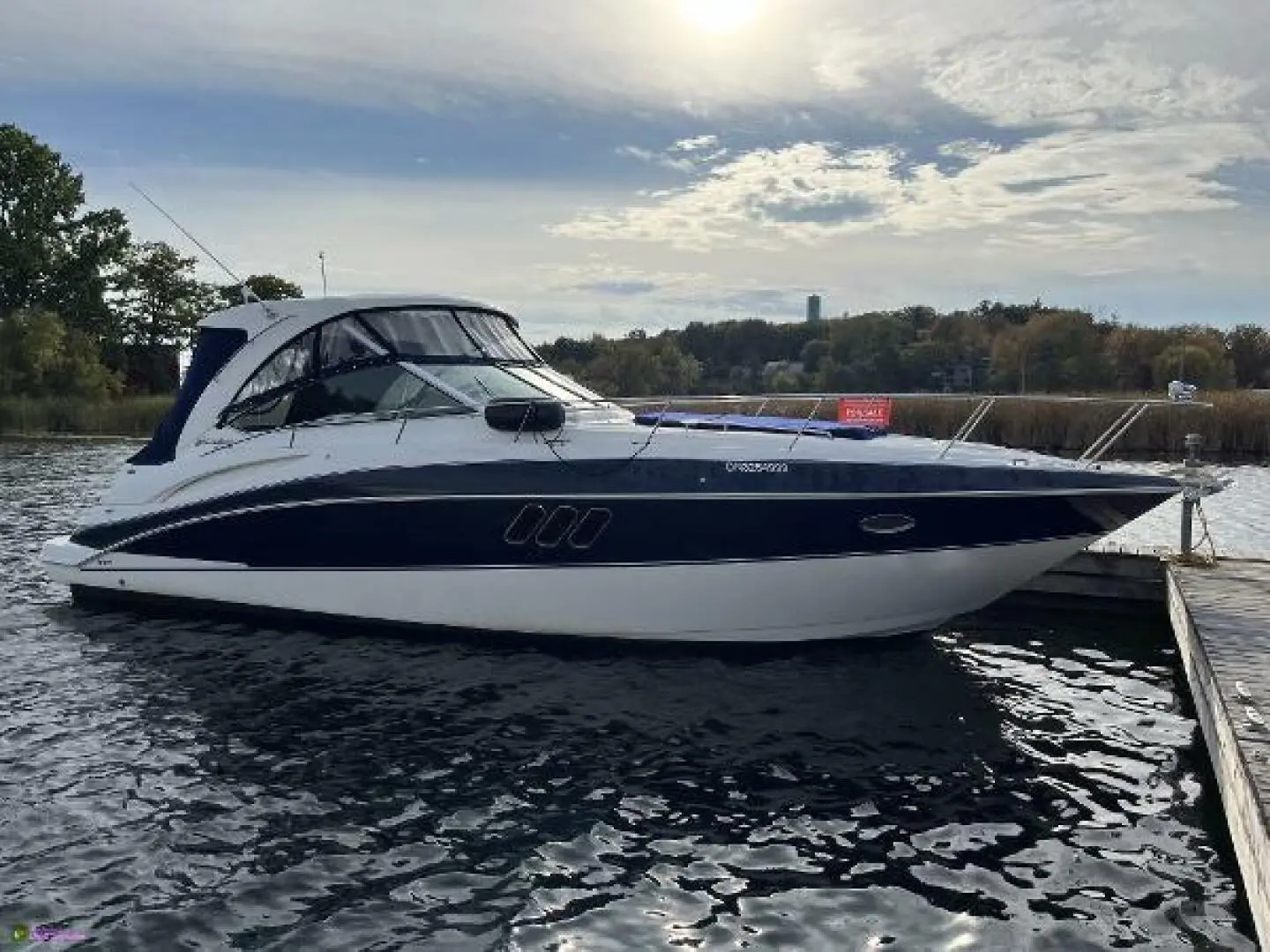 2012 Cruisers 380 express