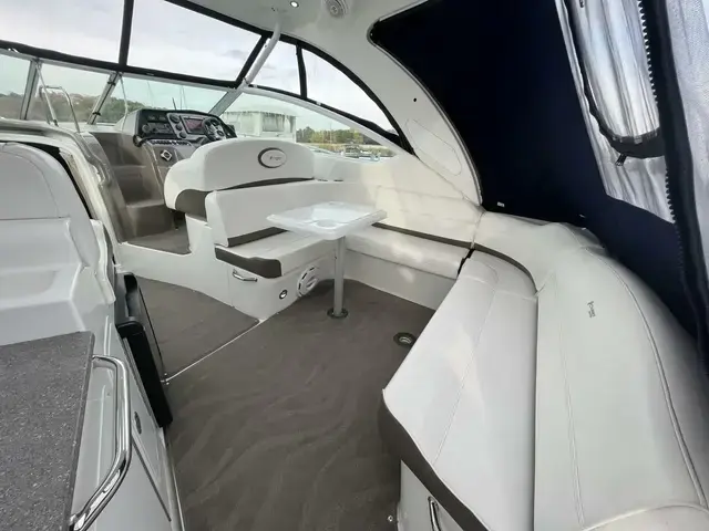 Cruisers Yachts 380 Express