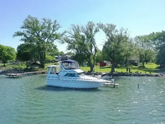 Sea Ray 380 Aft Cabin