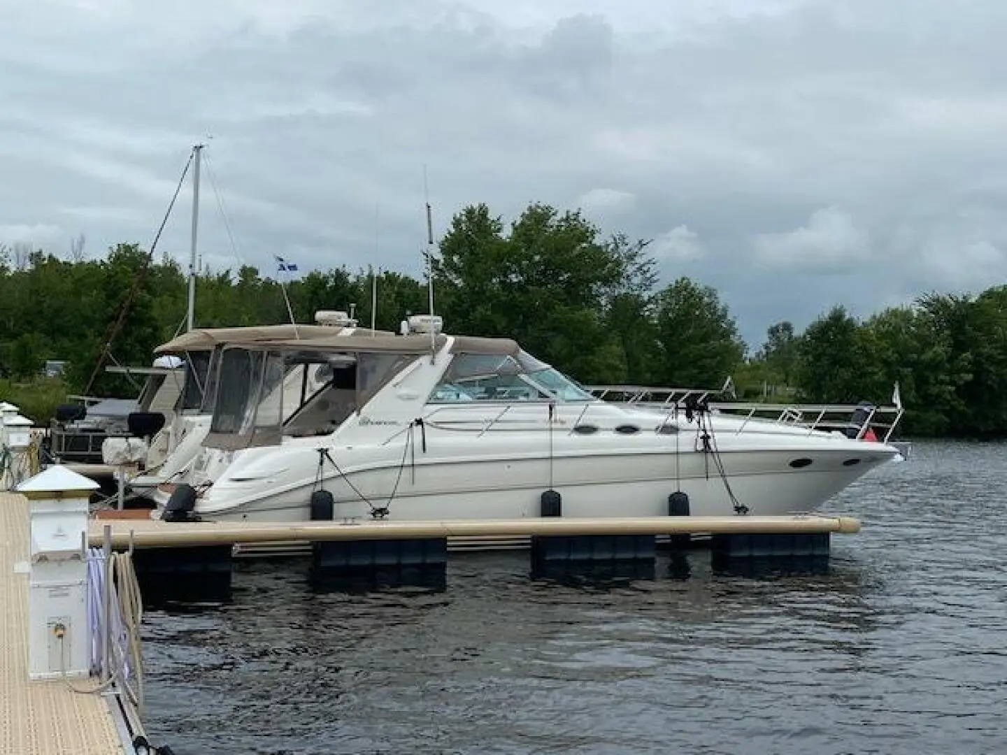 1995 Sea Ray 370 sundancer