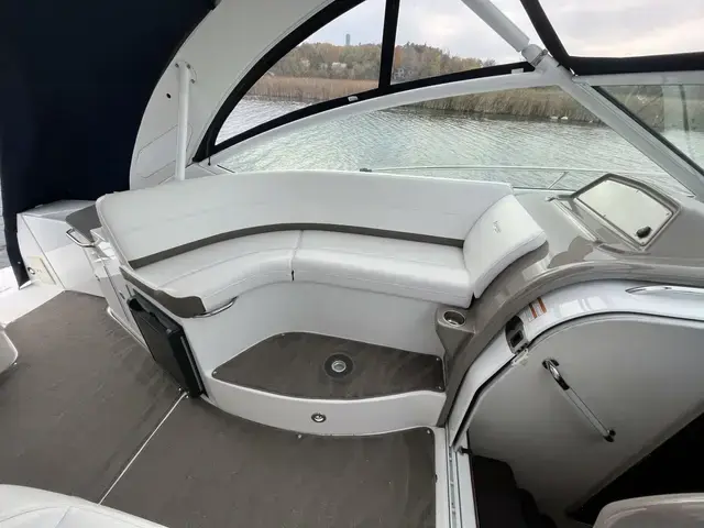 Cruisers Yachts 380 Express