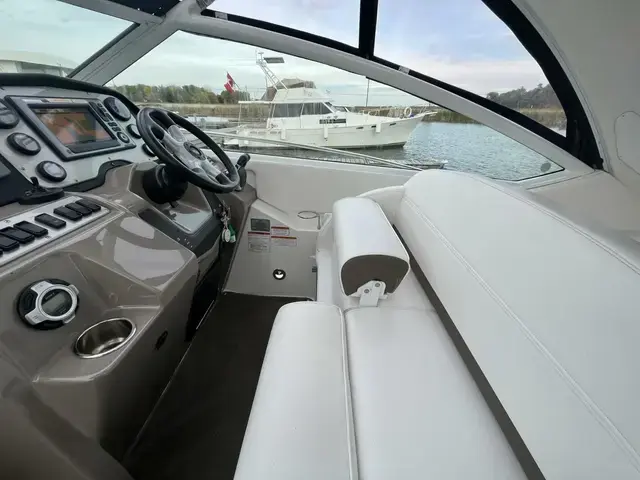 Cruisers Yachts 380 Express