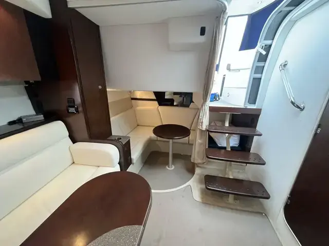 Cruisers Yachts 380 Express