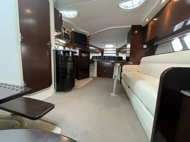 Cruisers Yachts 380 Express