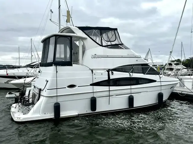 Carver 346 Motor Yacht