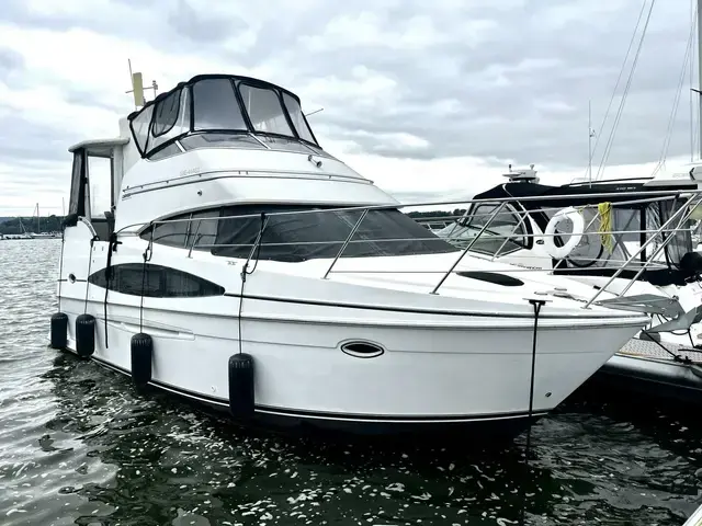 Carver 346 Motor Yacht