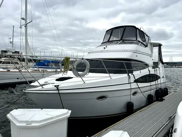 Carver 346 Motor Yacht