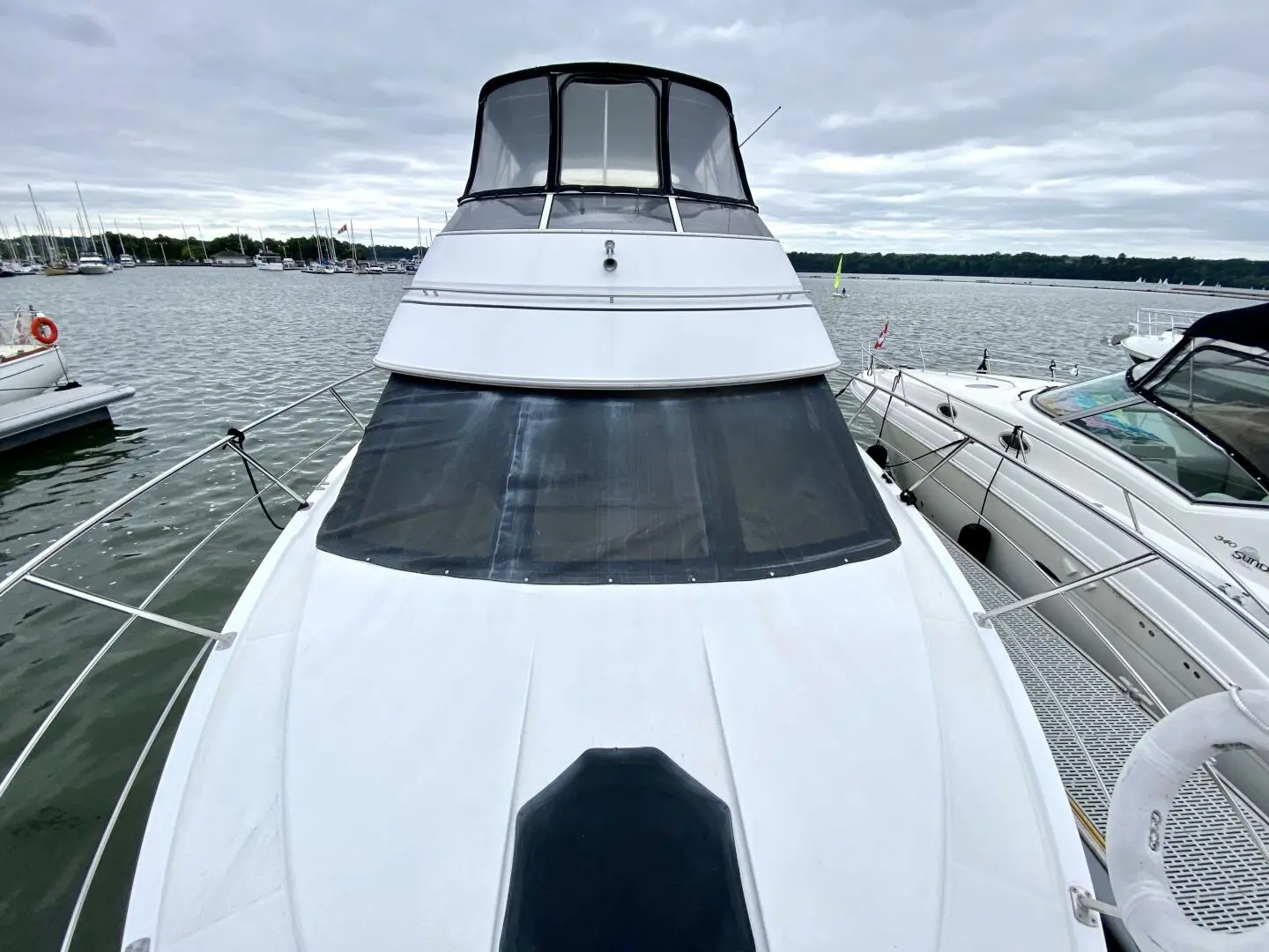 2002 Carver 346 motor yacht