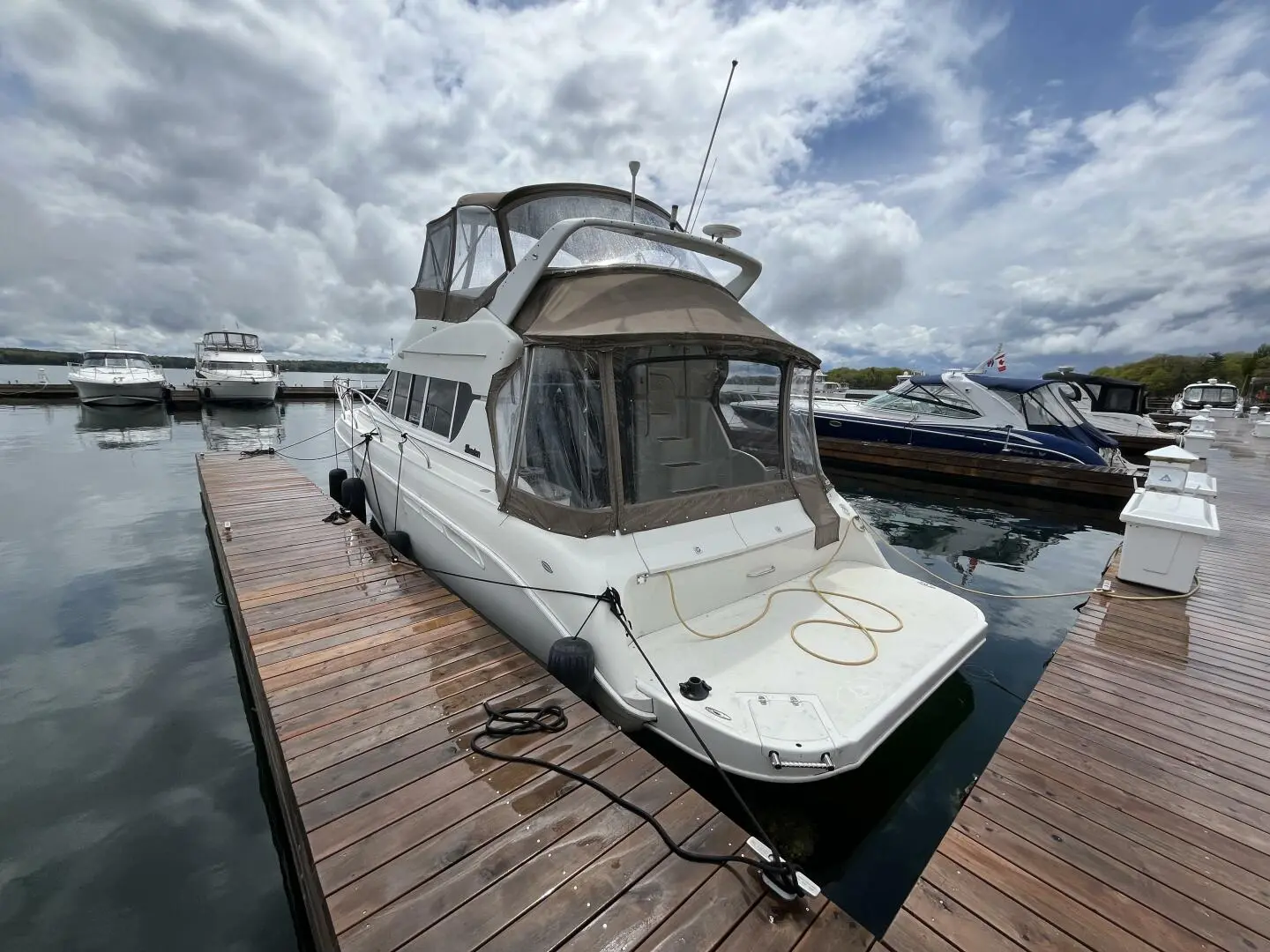 1995 Silverton 362 sedan cruiser