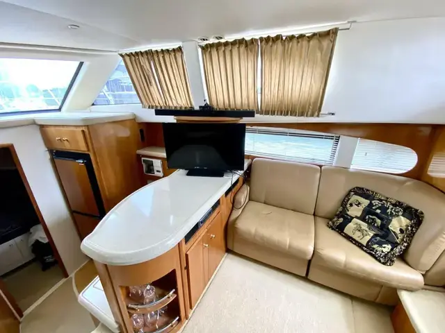 Carver 346 Motor Yacht