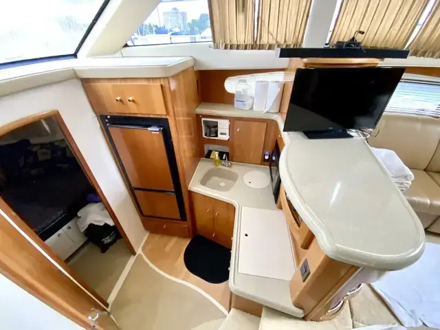 Carver 346 Motor Yacht