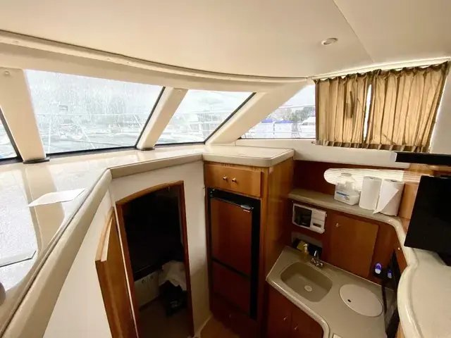 Carver 346 Motor Yacht