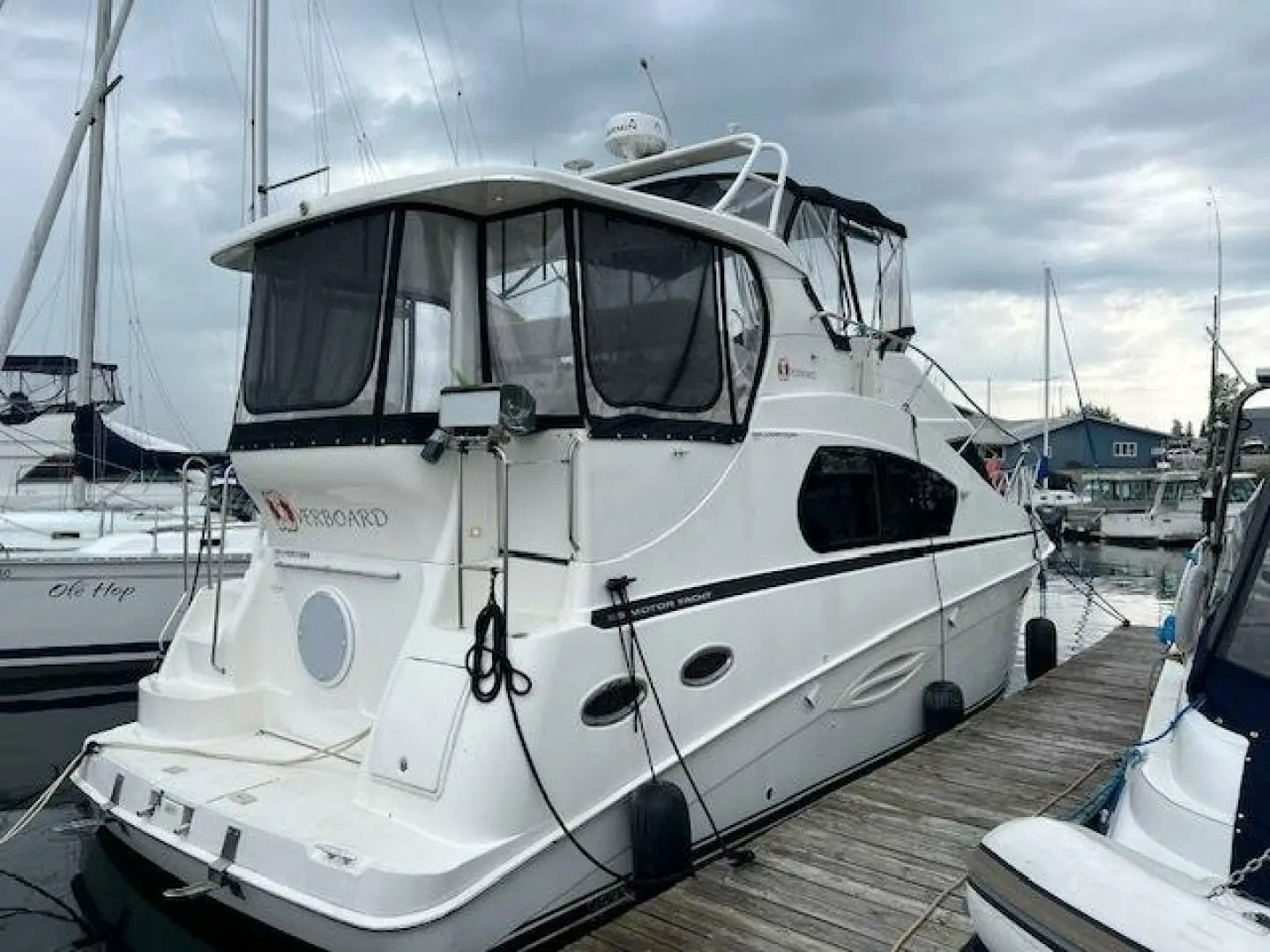 2004 Silverton 35 motor yacht