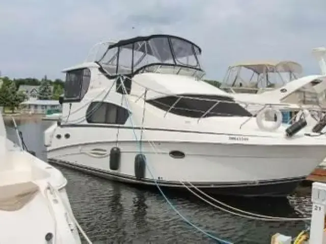 Silverton 35 Motor Yacht