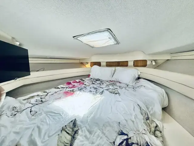 Sea Ray Sundancer 330