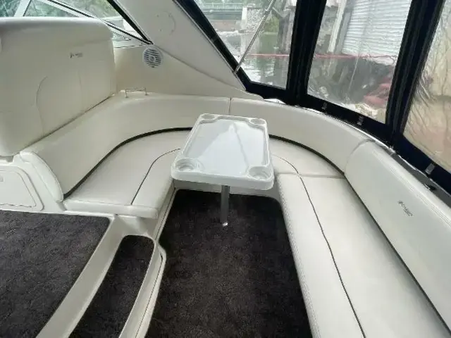 Cruisers Yachts 340 Express