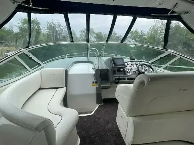 Cruisers Yachts 340 Express