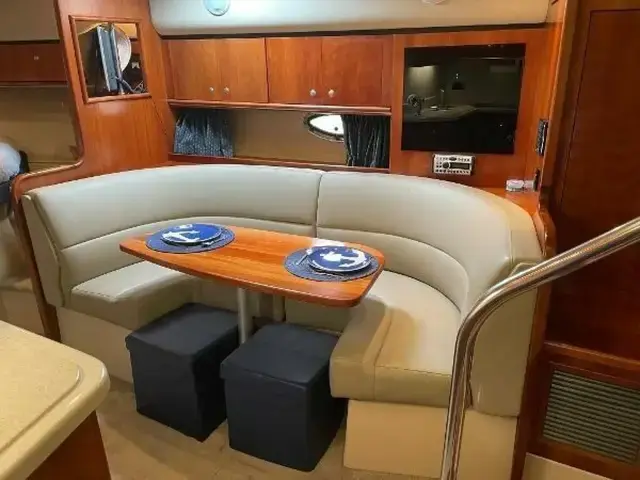 Cruisers Yachts 340 Express