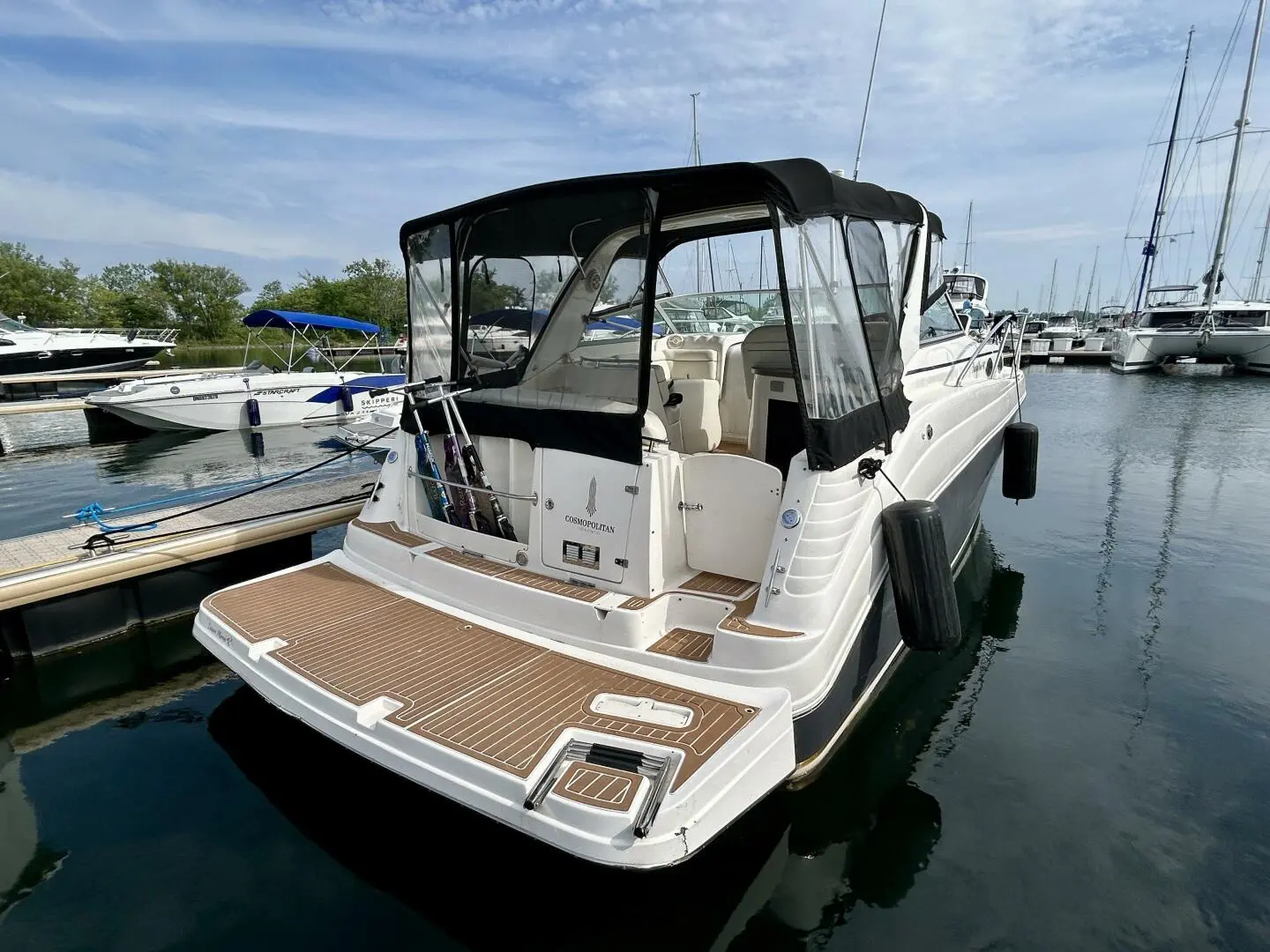 2005 Rinker fiesta vee 342