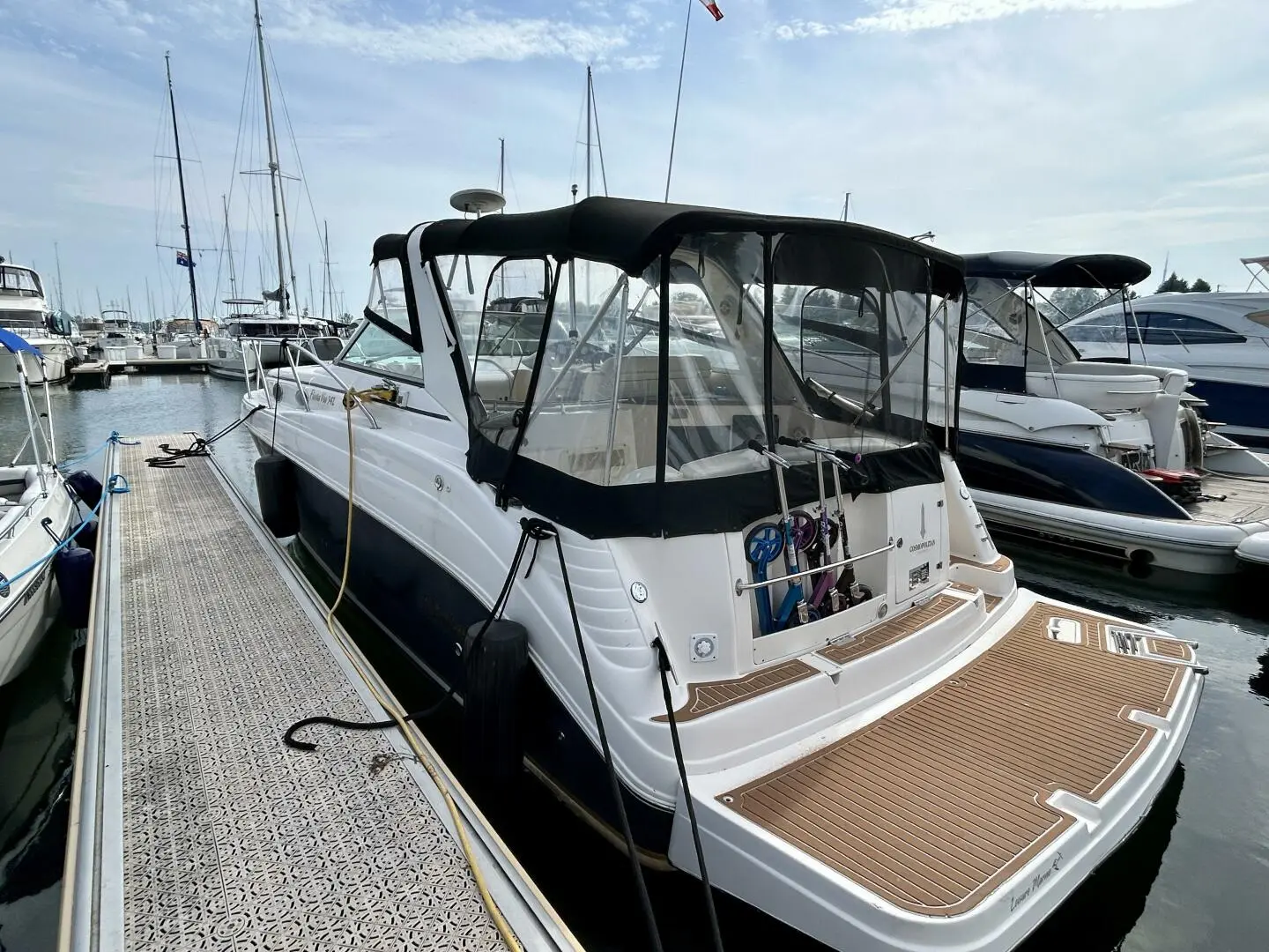 2005 Rinker fiesta vee 342